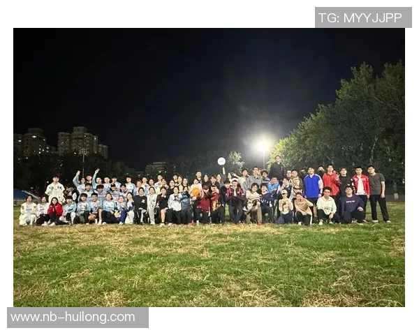 成都飞盘队在极限运动世界杯中的逆袭之路与荣耀时刻 成都飞盘队在极限运动世界杯中的逆袭之路与荣耀时刻