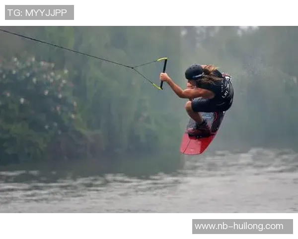 极限运动世界杯精彩回顾成都街舞队默契配合引人瞩目