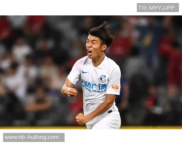 努涅斯的崛起之路:从新星到顶级前锋的蜕变与挑战 努涅斯的崛起之路:从新星到顶级前锋的蜕变与挑战