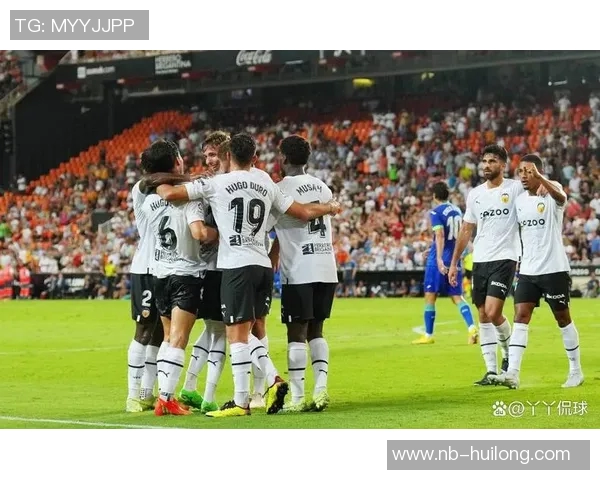 华伦西亚与加泰的激烈对决揭示西甲联赛新格局与球队未来发展潜力 华伦西亚与加泰的激烈对决揭示西甲联赛新格局与球队未来发展潜力