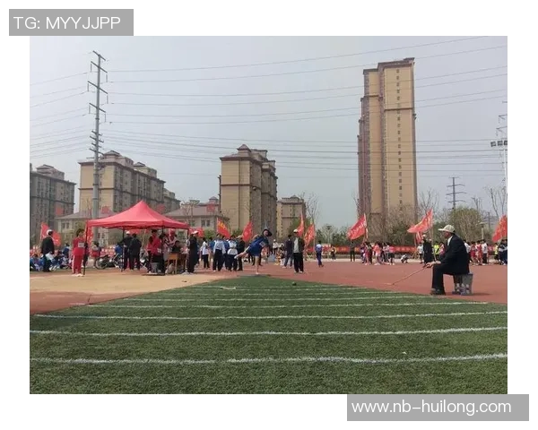 李根:从篮球场的拼搏到人生的蜕变,探索他的奋斗与梦想之路 李根:从篮球场的拼搏到人生的蜕变,探索他的奋斗与梦想之路