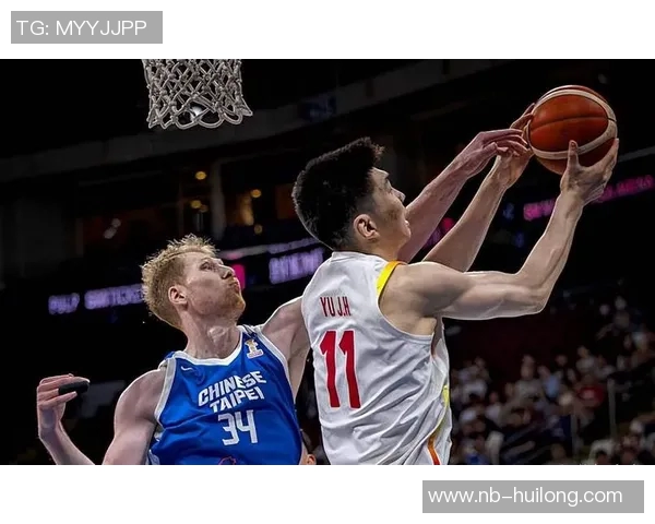 余嘉豪：从青涩少年到篮球场上的璀璨新星的成长之路